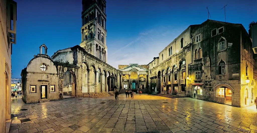 Promenade Apartment Split 0*,  Croatia